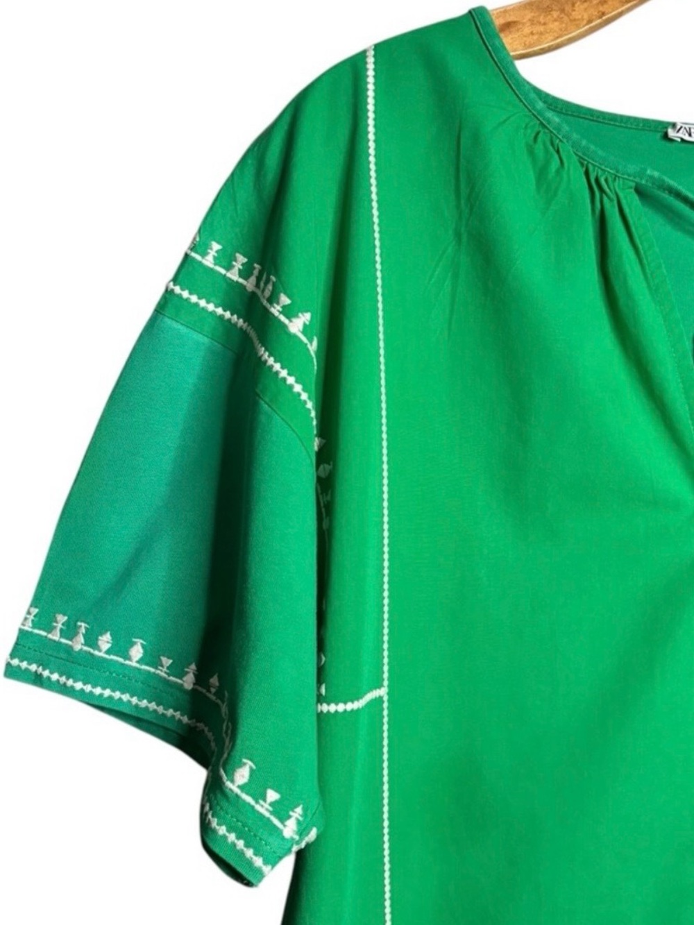 Zara Green Boho Tunic Dress with White Embroidery and Neck Tie Size Small - Picture 5 of 8